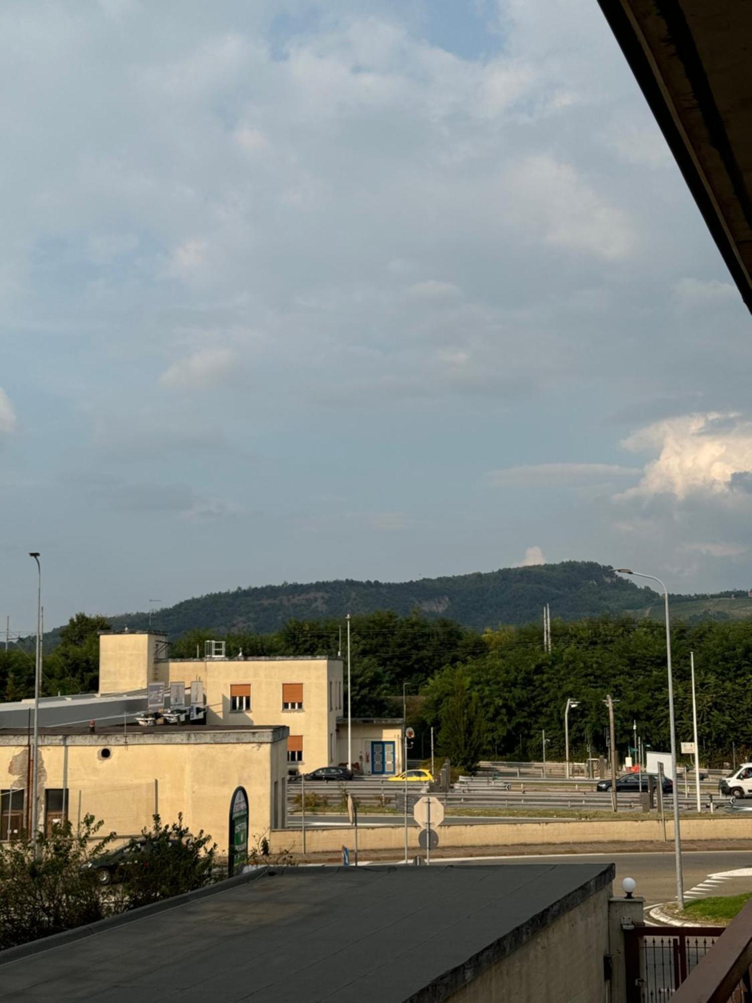 Serravalle Shop&Stay แซร์ราวัลเล สกรีเวีย ภายนอก รูปภาพ