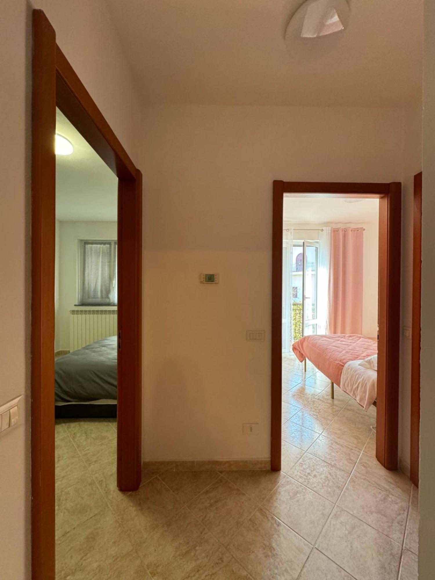 Serravalle Shop&Stay แซร์ราวัลเล สกรีเวีย ภายนอก รูปภาพ